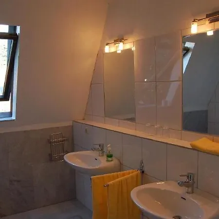 Apartment Gemuetliche Fuer 4 Personen